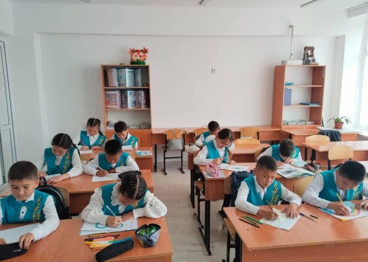 Ынтымағы жарасқан туған өлке-Қазақстан! сурет байқауы өткізілді.